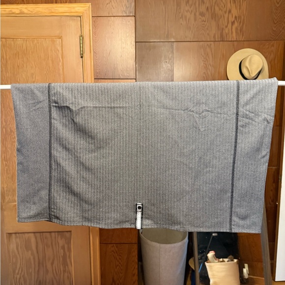Lululemon Herringbone Scarf/Wrap - Picture 1 of 4